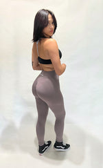 Load image into Gallery viewer, Mauve Peachy leggings