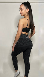 Load image into Gallery viewer, Black Tiger Leggings