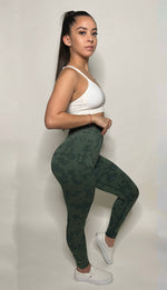Load image into Gallery viewer, Green Camo Leggings