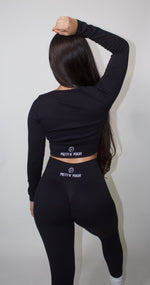 Load image into Gallery viewer, Black Draw String Ribbed Long Sleeve Crop Top
